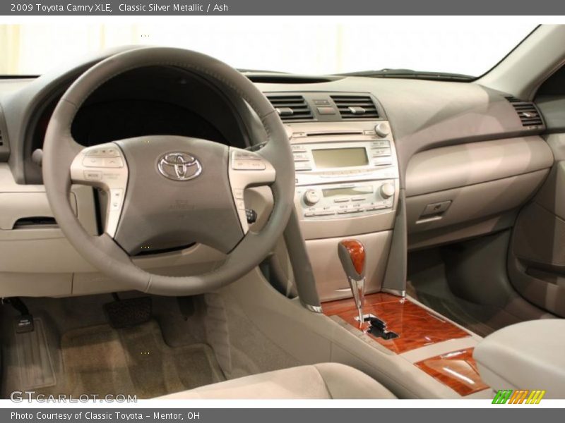 Classic Silver Metallic / Ash 2009 Toyota Camry XLE