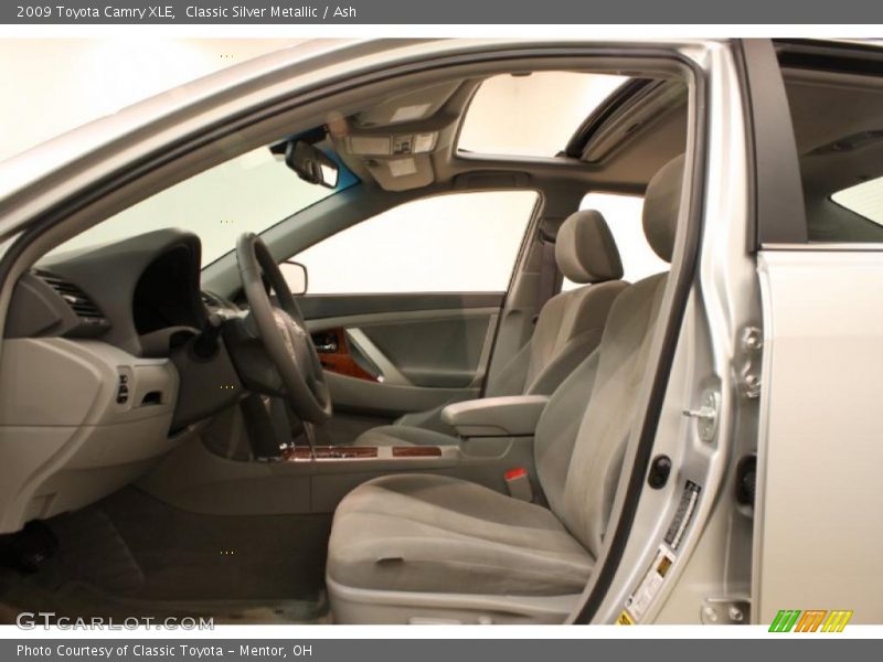 Classic Silver Metallic / Ash 2009 Toyota Camry XLE