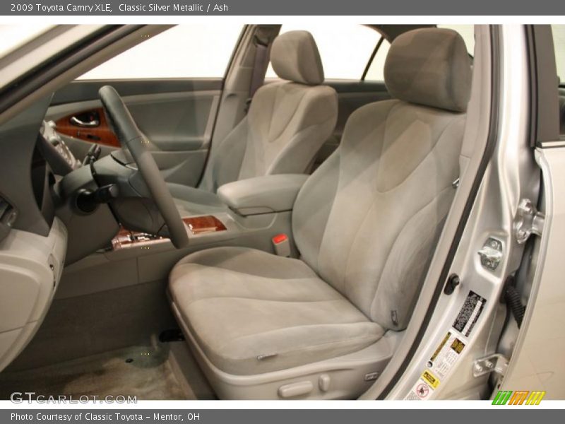 Classic Silver Metallic / Ash 2009 Toyota Camry XLE