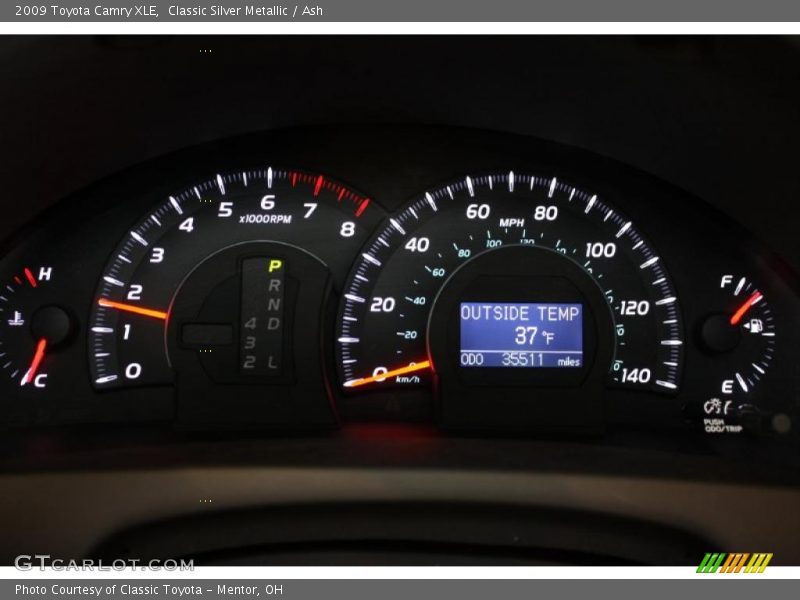 Classic Silver Metallic / Ash 2009 Toyota Camry XLE
