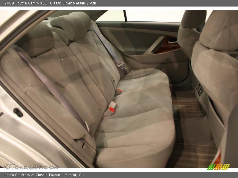Classic Silver Metallic / Ash 2009 Toyota Camry XLE