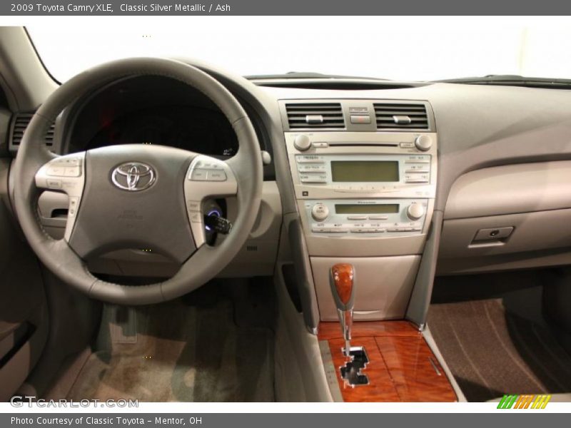 Classic Silver Metallic / Ash 2009 Toyota Camry XLE