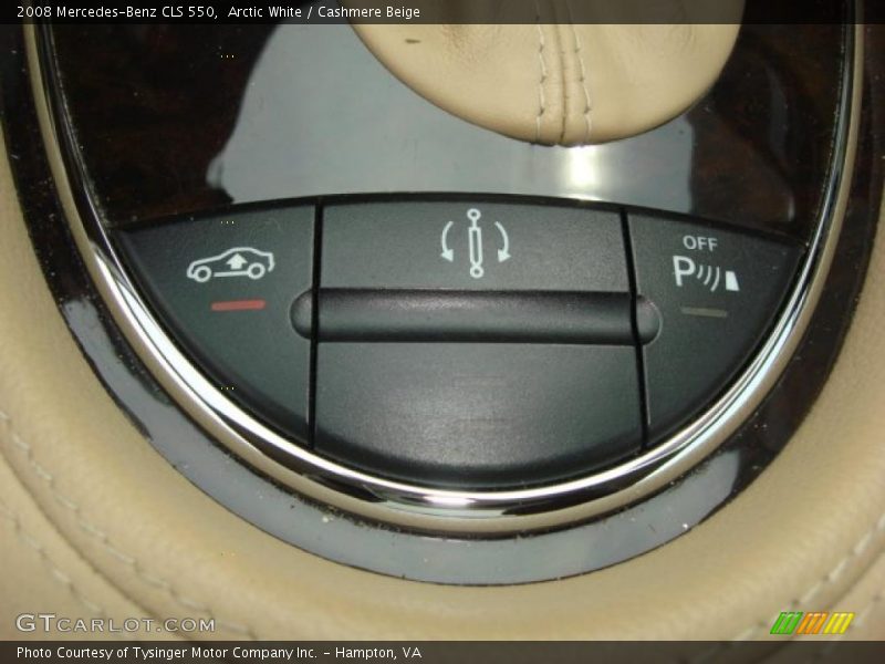 Arctic White / Cashmere Beige 2008 Mercedes-Benz CLS 550