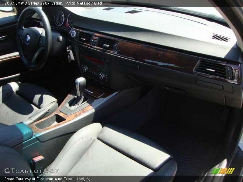 Arctic Metallic / Black 2007 BMW 3 Series 328xi Sedan