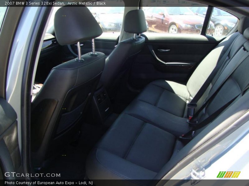 Arctic Metallic / Black 2007 BMW 3 Series 328xi Sedan