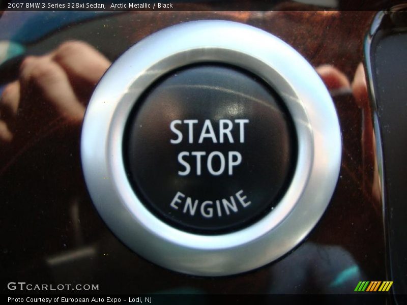 Arctic Metallic / Black 2007 BMW 3 Series 328xi Sedan