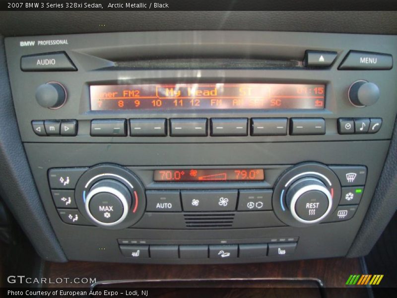 Arctic Metallic / Black 2007 BMW 3 Series 328xi Sedan