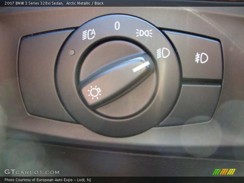 Arctic Metallic / Black 2007 BMW 3 Series 328xi Sedan