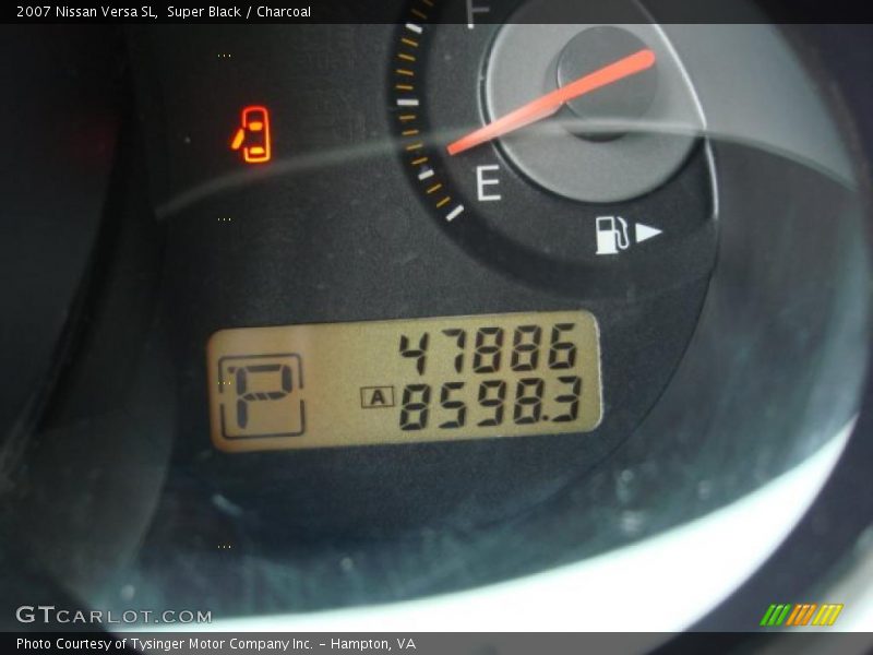 Super Black / Charcoal 2007 Nissan Versa SL