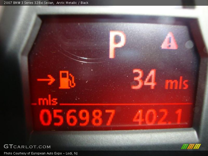 Arctic Metallic / Black 2007 BMW 3 Series 328xi Sedan