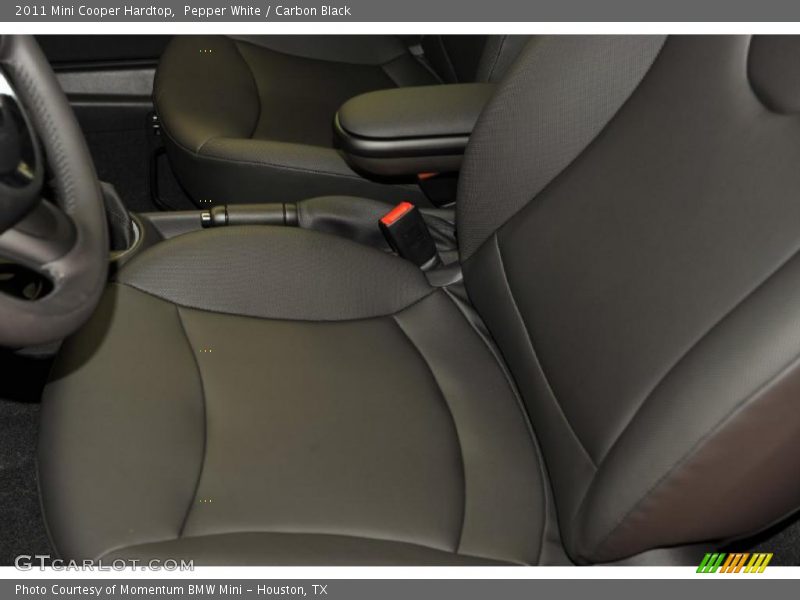 Pepper White / Carbon Black 2011 Mini Cooper Hardtop