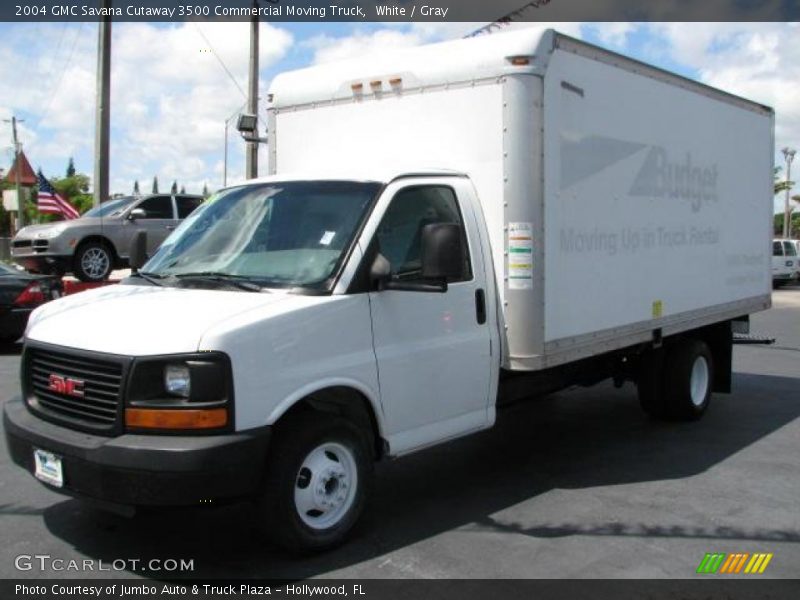 White / Gray 2004 GMC Savana Cutaway 3500 Commercial Moving Truck