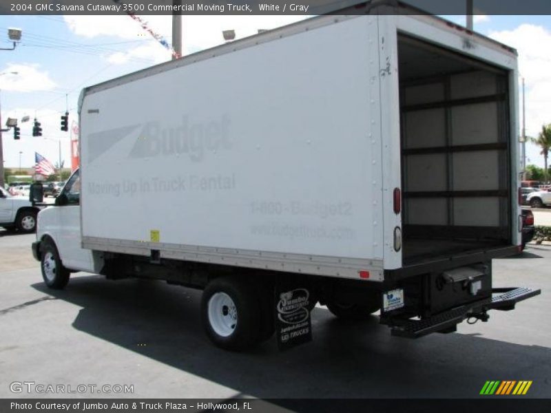 White / Gray 2004 GMC Savana Cutaway 3500 Commercial Moving Truck