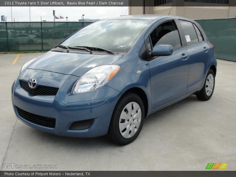Front 3/4 View of 2011 Yaris 5 Door Liftback
