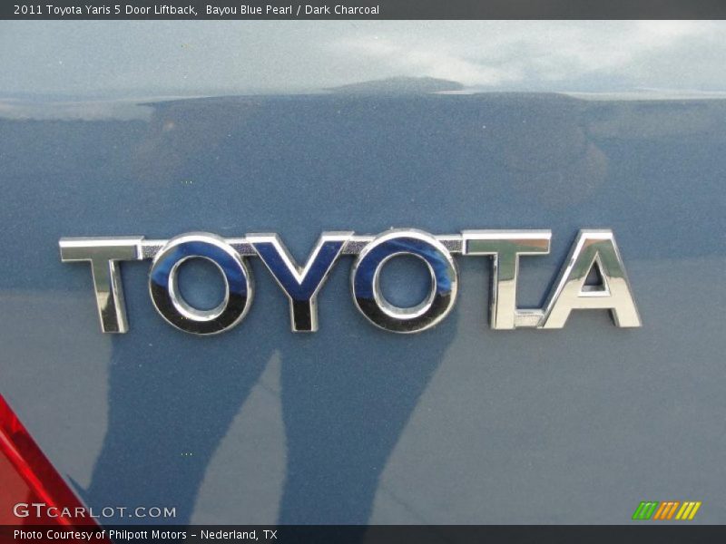  2011 Yaris 5 Door Liftback Logo