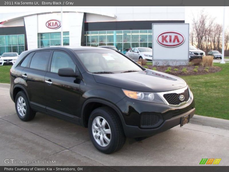 Ebony Black / Gray 2011 Kia Sorento LX