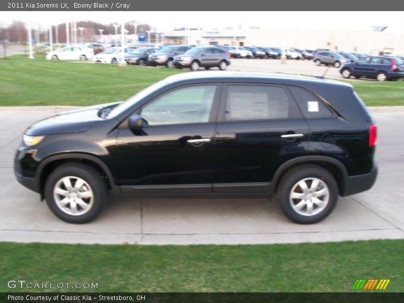 Ebony Black / Gray 2011 Kia Sorento LX