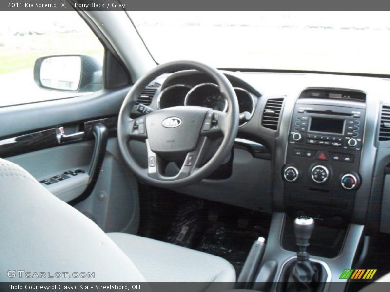 Ebony Black / Gray 2011 Kia Sorento LX