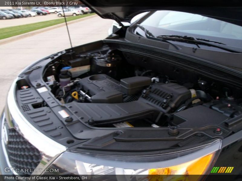 Ebony Black / Gray 2011 Kia Sorento LX