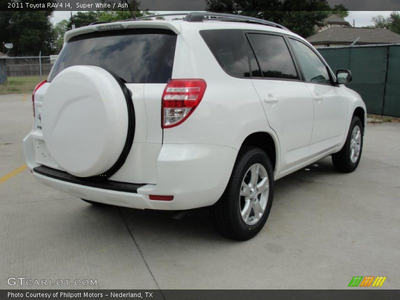 Super White / Ash 2011 Toyota RAV4 I4