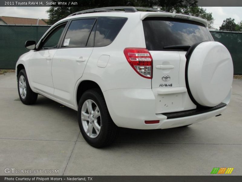 Super White / Ash 2011 Toyota RAV4 I4