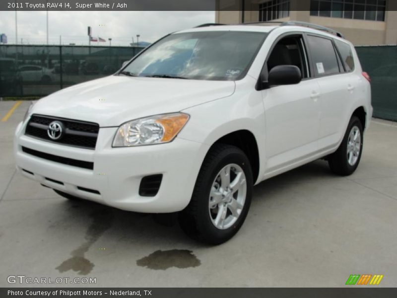 Super White / Ash 2011 Toyota RAV4 I4