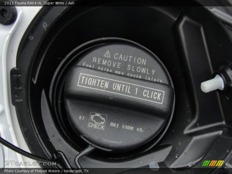 Super White / Ash 2011 Toyota RAV4 I4