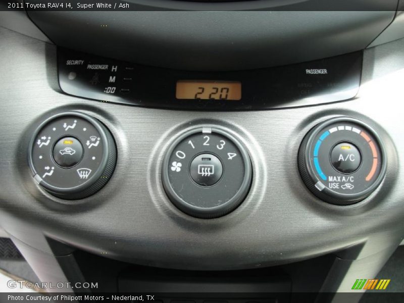 Super White / Ash 2011 Toyota RAV4 I4