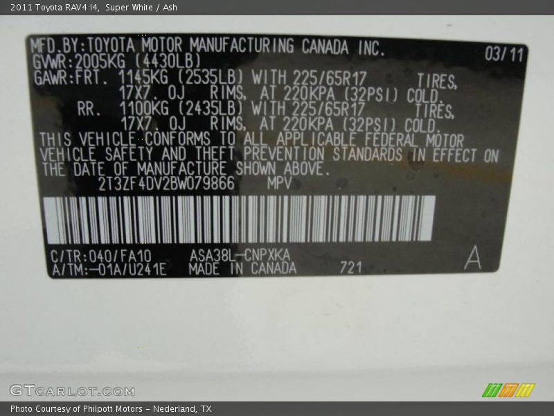 Super White / Ash 2011 Toyota RAV4 I4