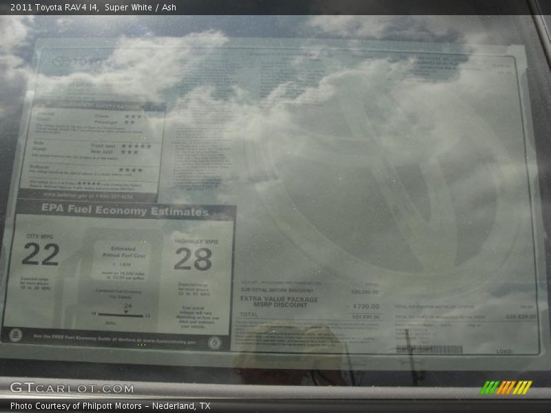 Super White / Ash 2011 Toyota RAV4 I4