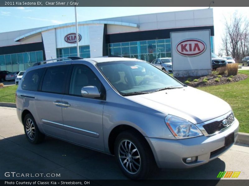 Clear Silver / Gray 2011 Kia Sedona EX