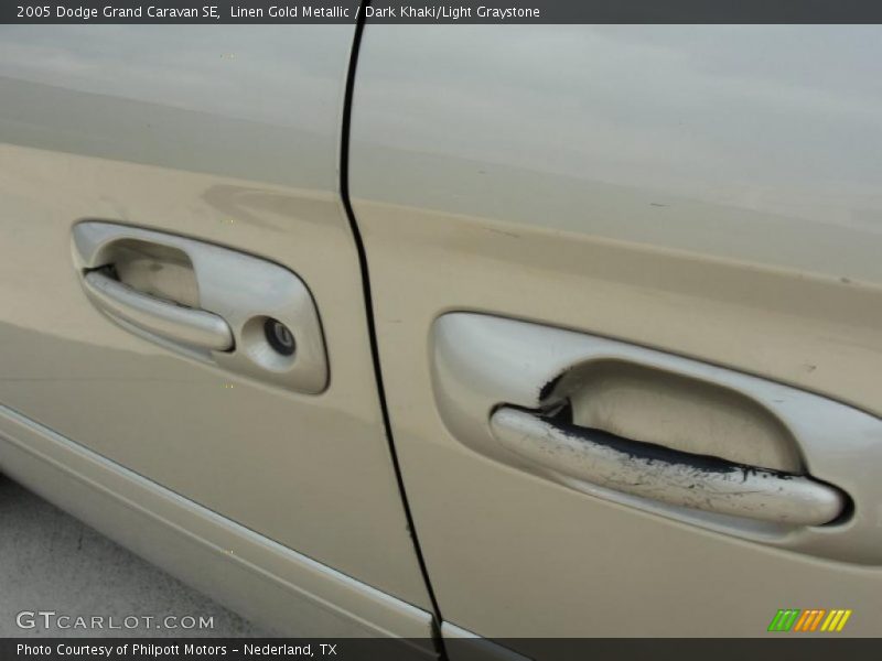 Linen Gold Metallic / Dark Khaki/Light Graystone 2005 Dodge Grand Caravan SE