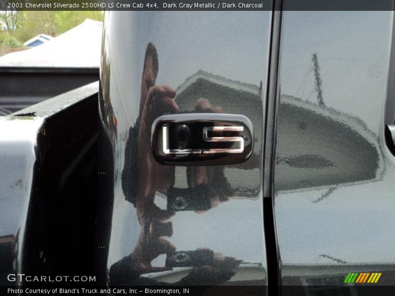  2003 Silverado 2500HD LS Crew Cab 4x4 Logo