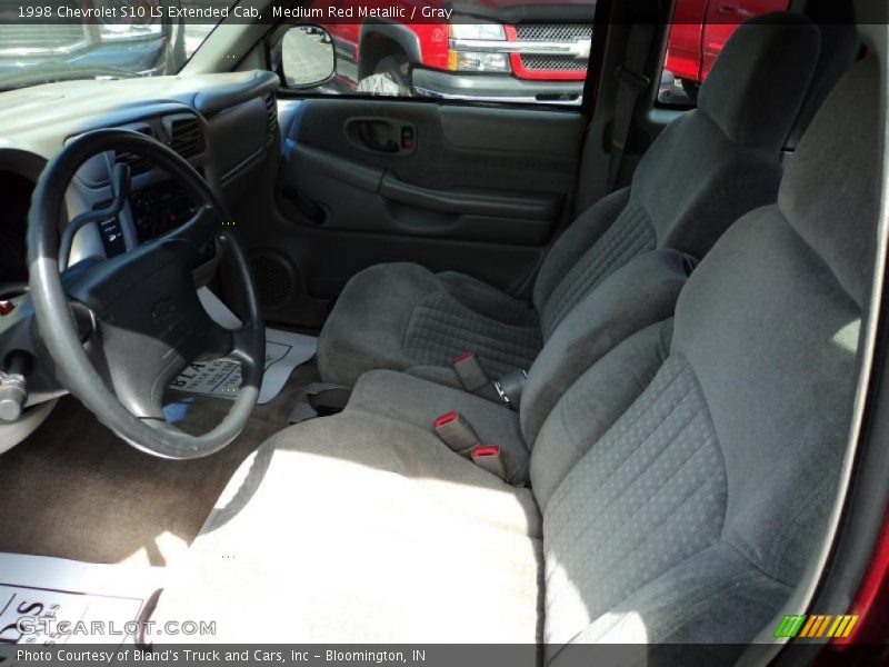Medium Red Metallic / Gray 1998 Chevrolet S10 LS Extended Cab