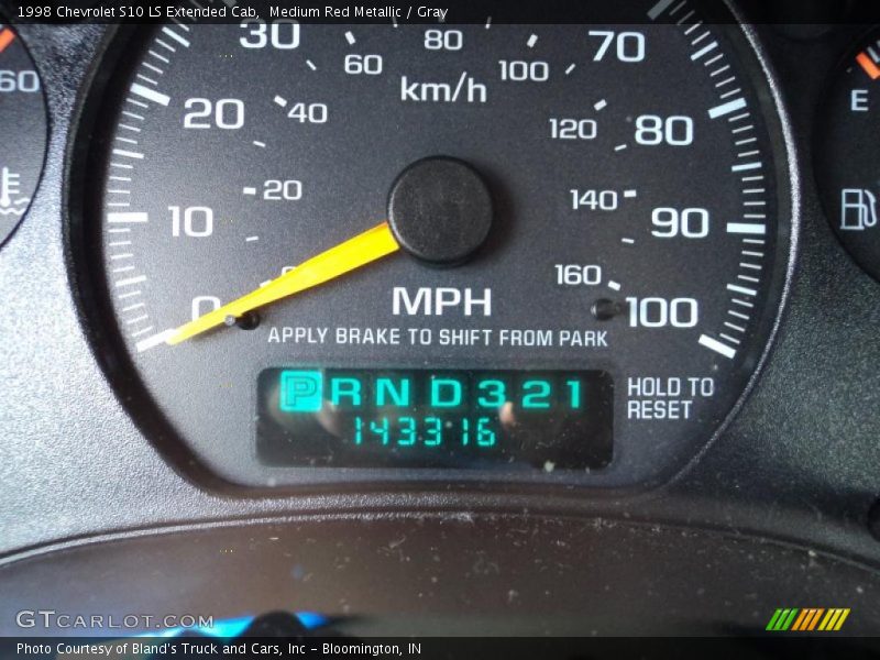 Medium Red Metallic / Gray 1998 Chevrolet S10 LS Extended Cab