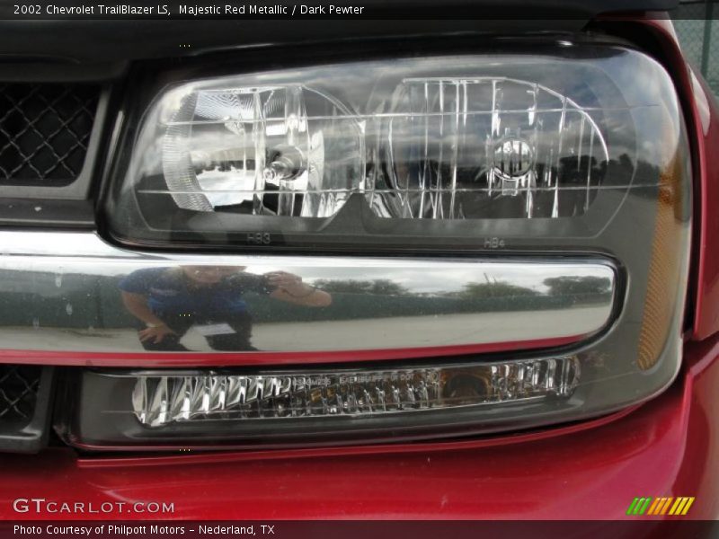 Majestic Red Metallic / Dark Pewter 2002 Chevrolet TrailBlazer LS