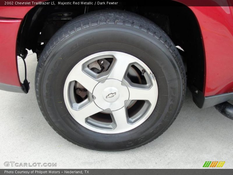 Majestic Red Metallic / Dark Pewter 2002 Chevrolet TrailBlazer LS