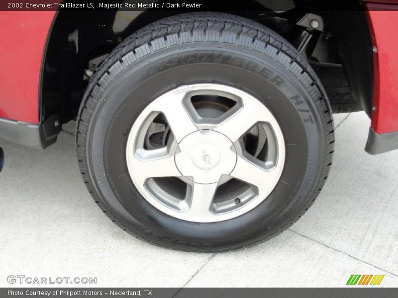 Majestic Red Metallic / Dark Pewter 2002 Chevrolet TrailBlazer LS