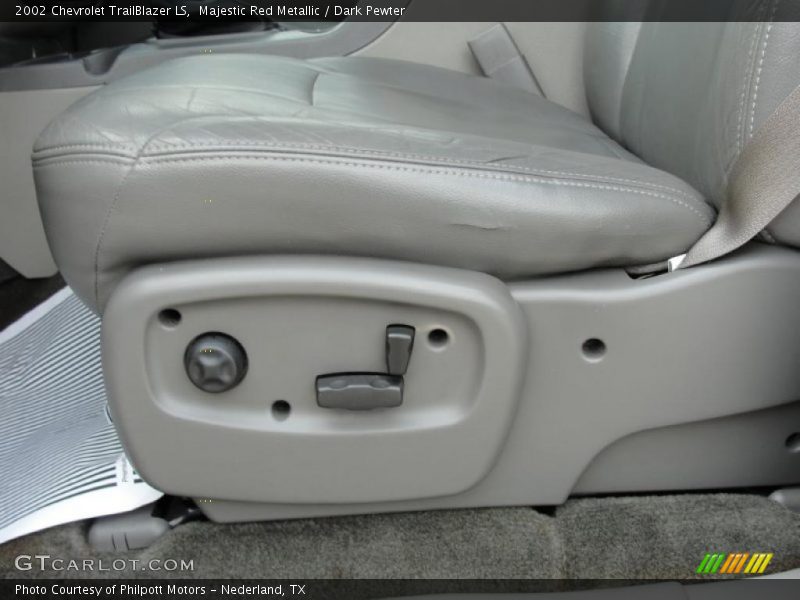 Majestic Red Metallic / Dark Pewter 2002 Chevrolet TrailBlazer LS