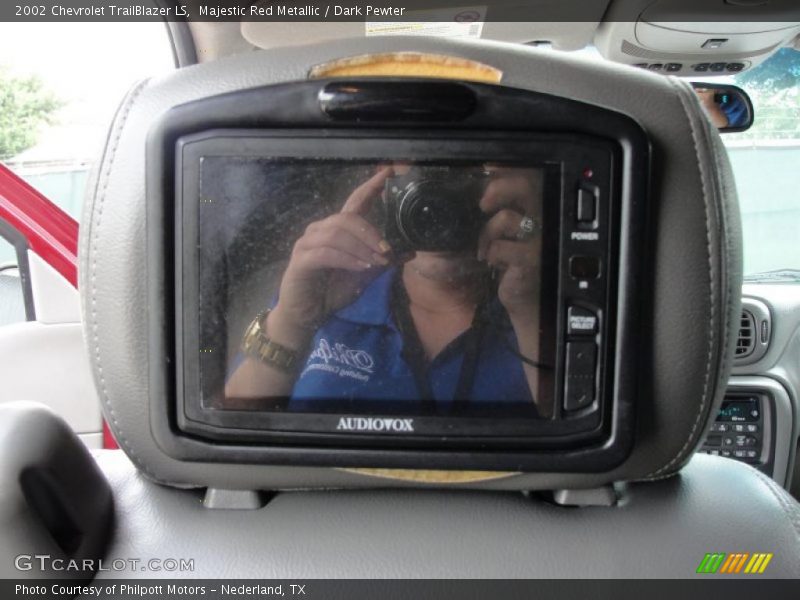 Majestic Red Metallic / Dark Pewter 2002 Chevrolet TrailBlazer LS