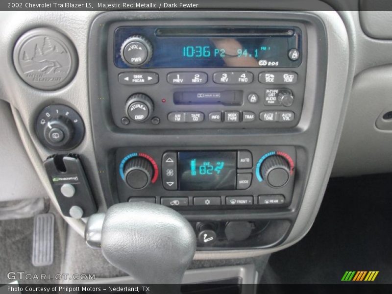 Majestic Red Metallic / Dark Pewter 2002 Chevrolet TrailBlazer LS
