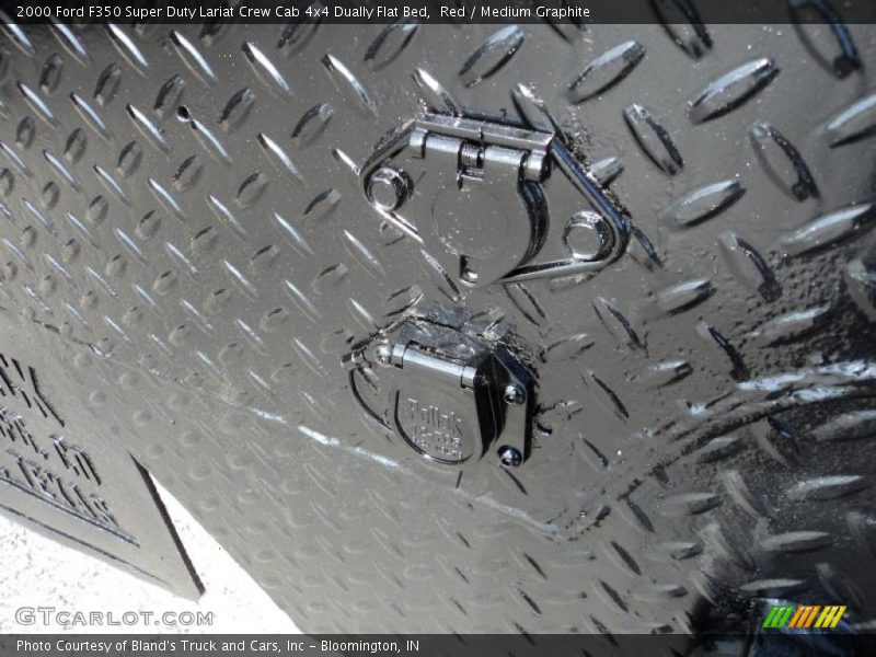 Red / Medium Graphite 2000 Ford F350 Super Duty Lariat Crew Cab 4x4 Dually Flat Bed