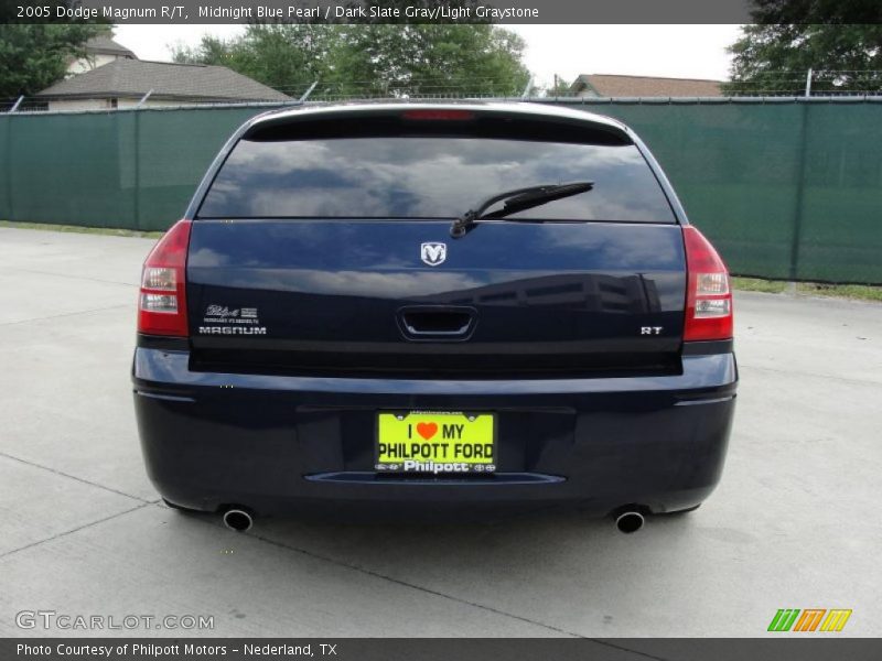 Midnight Blue Pearl / Dark Slate Gray/Light Graystone 2005 Dodge Magnum R/T