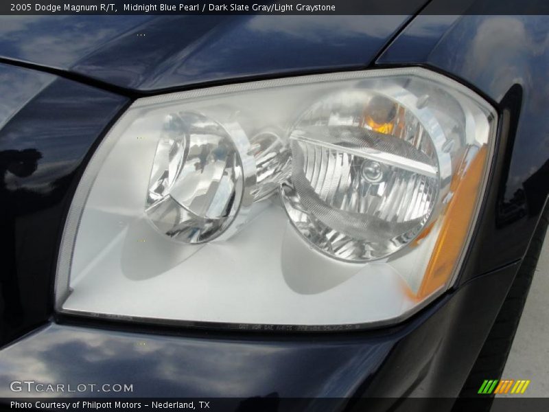 Midnight Blue Pearl / Dark Slate Gray/Light Graystone 2005 Dodge Magnum R/T