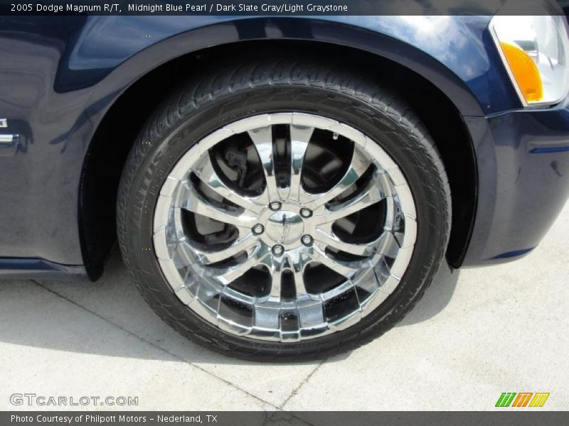 Midnight Blue Pearl / Dark Slate Gray/Light Graystone 2005 Dodge Magnum R/T