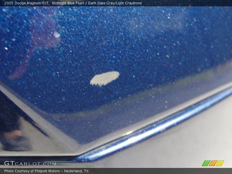Midnight Blue Pearl / Dark Slate Gray/Light Graystone 2005 Dodge Magnum R/T