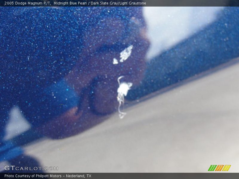 Midnight Blue Pearl / Dark Slate Gray/Light Graystone 2005 Dodge Magnum R/T