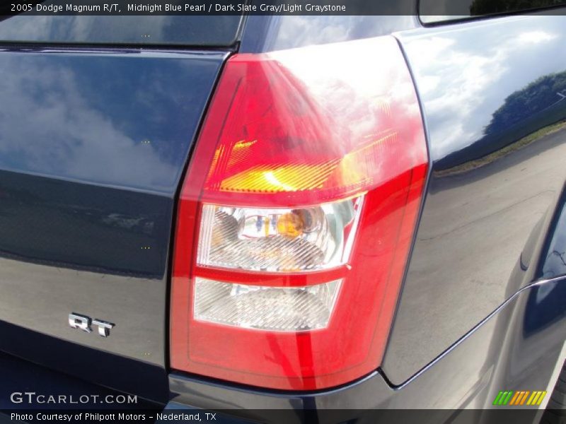 Midnight Blue Pearl / Dark Slate Gray/Light Graystone 2005 Dodge Magnum R/T