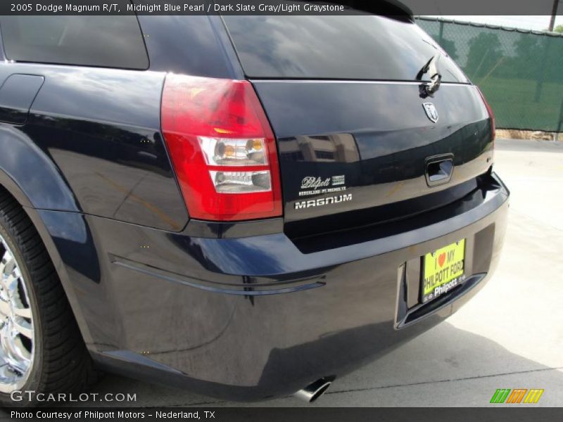 Midnight Blue Pearl / Dark Slate Gray/Light Graystone 2005 Dodge Magnum R/T