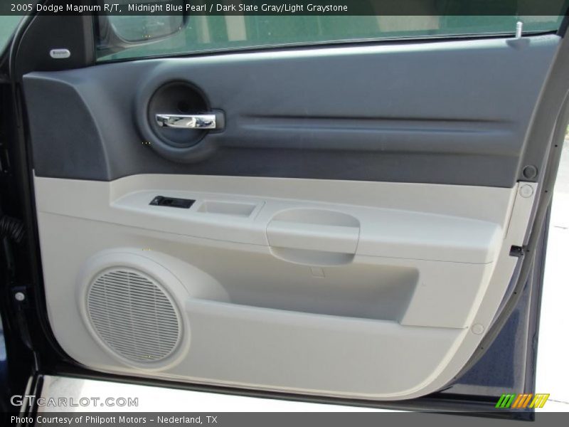 Midnight Blue Pearl / Dark Slate Gray/Light Graystone 2005 Dodge Magnum R/T